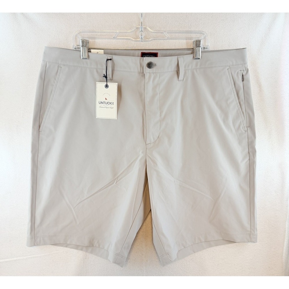 UNTUCKit Chancellor Flat Front Shorts 9 Inch Inseam Men's Size 40 Gray